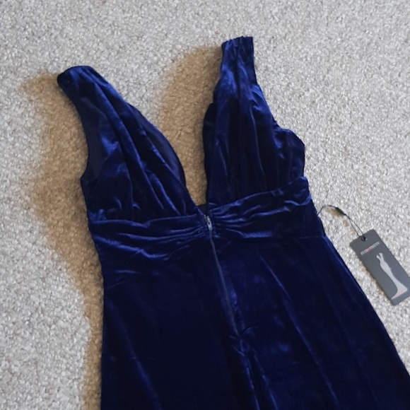 New Velvet Long Evening Prom Gala Maxi Dress. - Picture 8 of 12